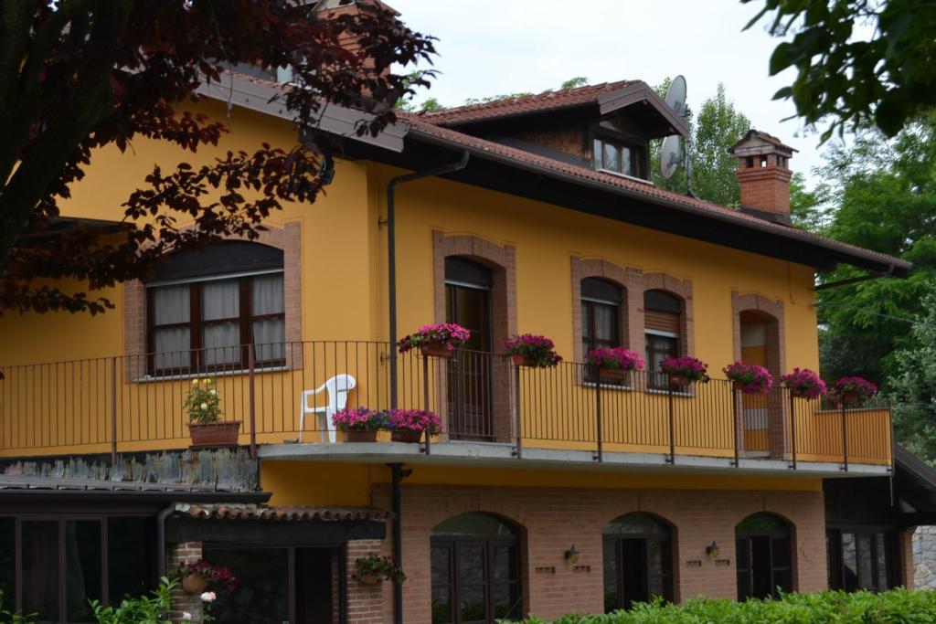 Trattoria Vecchio Mulino Bed & Breakfast Niella Tanaro Dış mekan fotoğraf